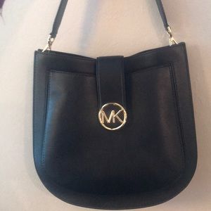 Michael Kors Lillie Large Messenger Bag